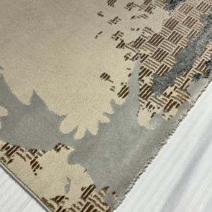Pixel-Wash Rug — Cream Centre with Charcoal Border Fade