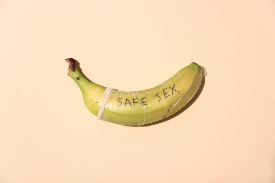 Banan med kondom og budskapet 