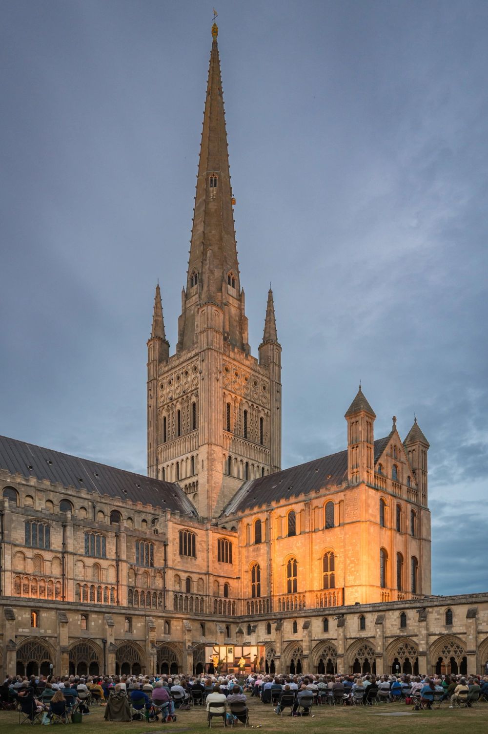 image-c92094d6efbb526af41103b11a7692b1123225fc-3039x4567-jpg