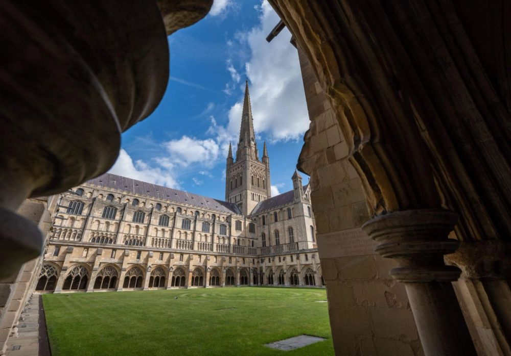 image-d5db4378e86949346f46bec110bb9f3dea2a2ee3-2500x1744-jpg