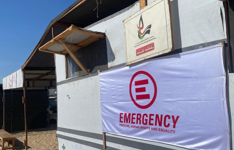 Puoi donare a Emergency