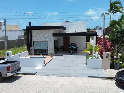 Casa em Condomínio de Luxo