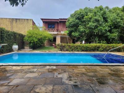 Casa com piscina, grande área verde - Imagem 6