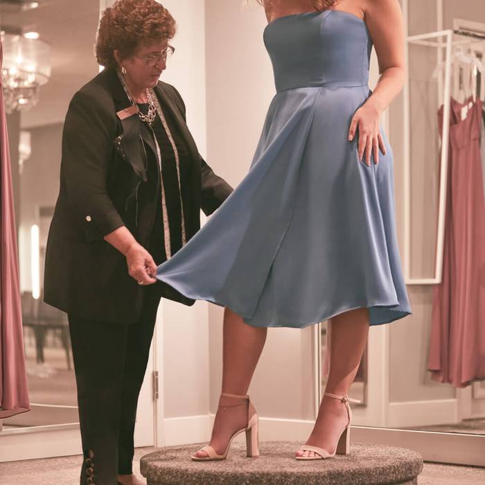 do davids bridal bridesmaid dresses run small How to Measure: Your Wedding Dress Size Chart Guide Miss Circle Women Radha CUTOUT-BACK Size:31 x 30