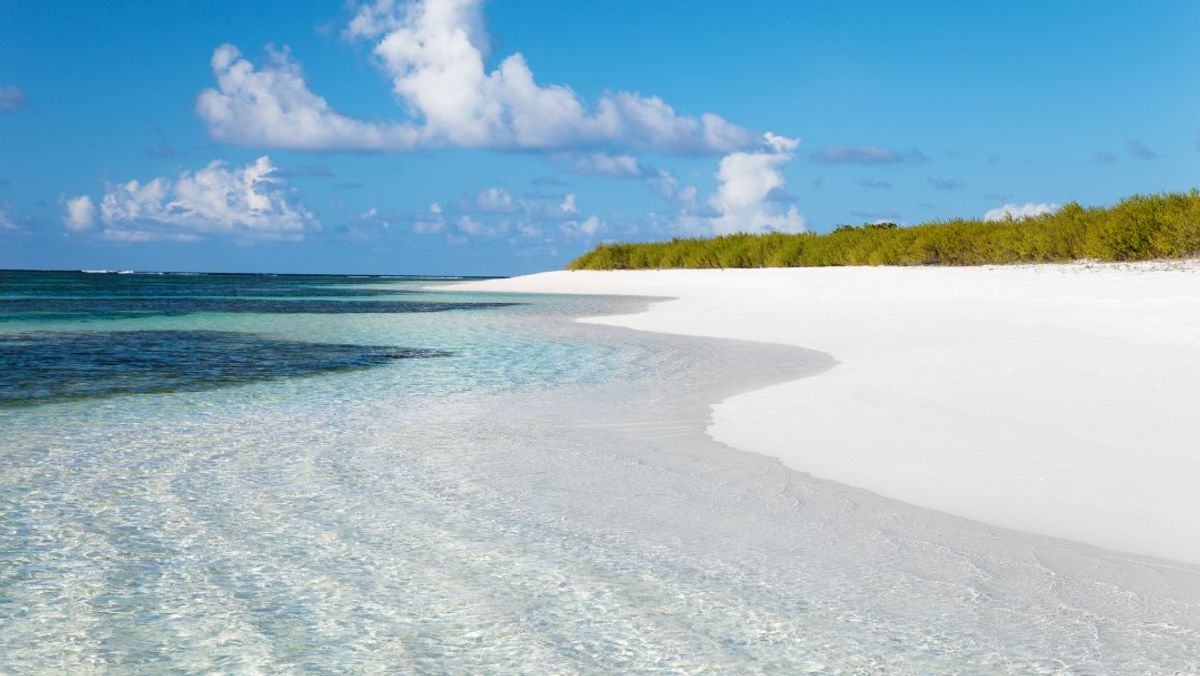 Unspoiled white sand beach in Anegada, British Virgin Islands