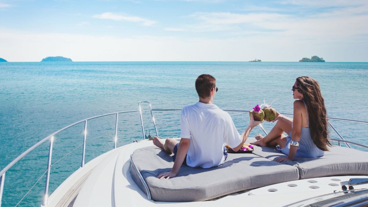 The 5 Most Romantic Yacht Charters in the British Virgin Islands for Honeymooners