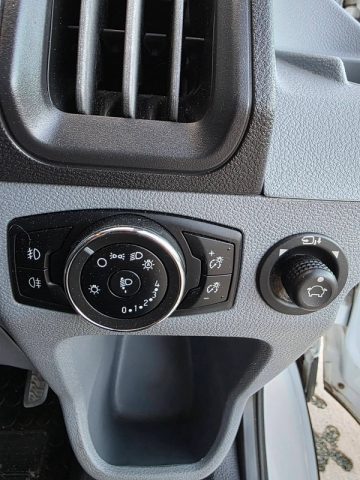 Ford Transit 2018. Image 12 of 15