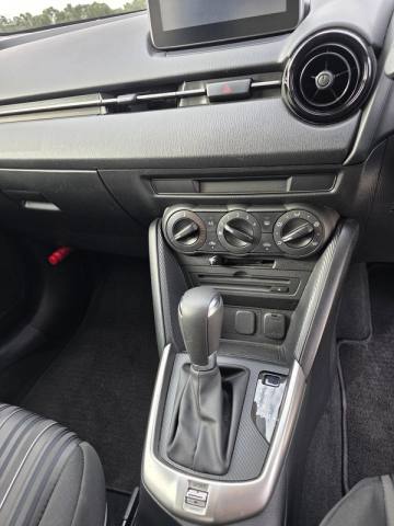 Mazda 2 2021 — φωτογραφία 12