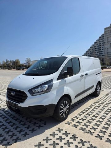 Ford Transit Custom 2018. Image 3 of 12