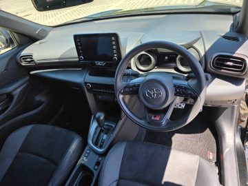 Toyota Yaris Cross GR Sport 2023. Εικόνα 7 από 9