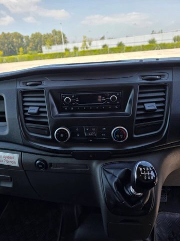Ford Transit Custom 2018. Image 12 of 12
