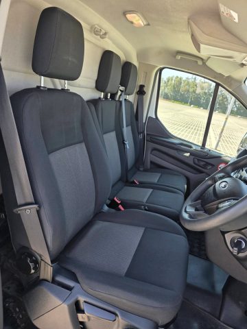 Ford Transit Custom 2018. Image 9 of 12