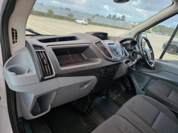 Ford Transit 2018. Image 15 of 15