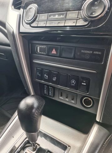 Mitsubishi Barbarian X 2020. Εικόνα 14 από 19