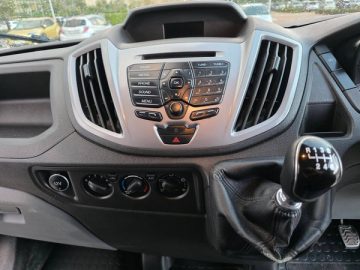 Ford Transit 2018. Image 13 of 15