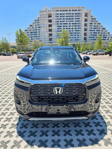 Honda WR-V 2025. Image 2 of 9