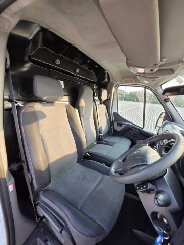 Renault Master 2019. Image 11 of 12