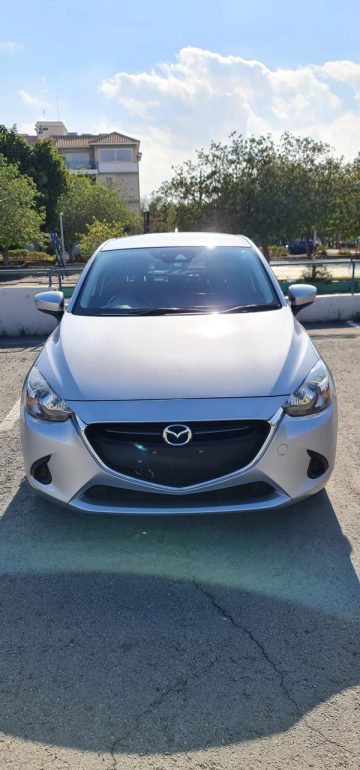 Mazda Demio Skyactiv Petrol 2019. Image 2 of 8