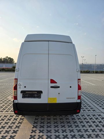 Renault Master 2019. Image 4 of 12