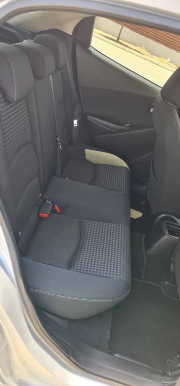Mazda hatchback — εκκρεμεί ταυτοποίηση μοντέλου και έτους. Εικόνα 6 από 6