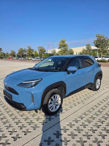 Toyota Yaris Cross Hybrid 2022. Image 3 of 10