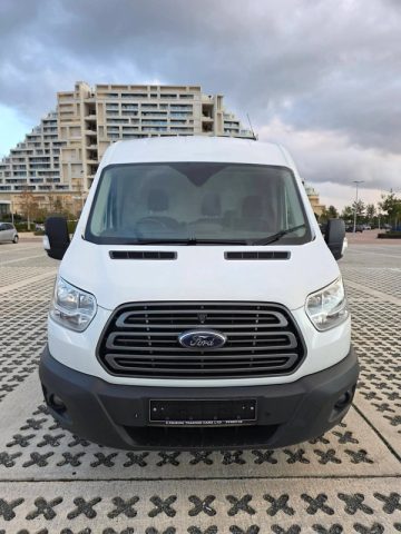 Ford Transit 2018. Image 2 of 15