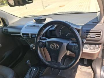 Toyota iQ 2012 — φωτογραφία 7