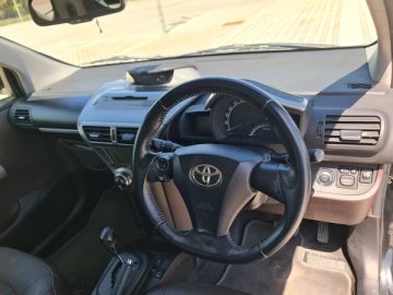 Toyota iQ 2012. Εικόνα 7 από 10