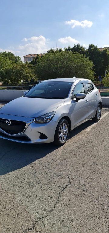 Mazda Demio Skyactiv Petrol 2019. Image 3 of 8