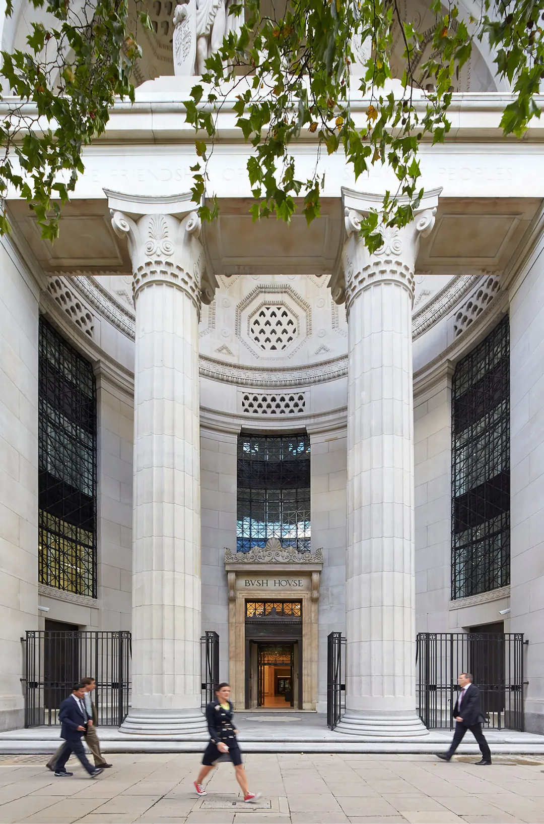 Image of historical bilding entrance with classical pillars