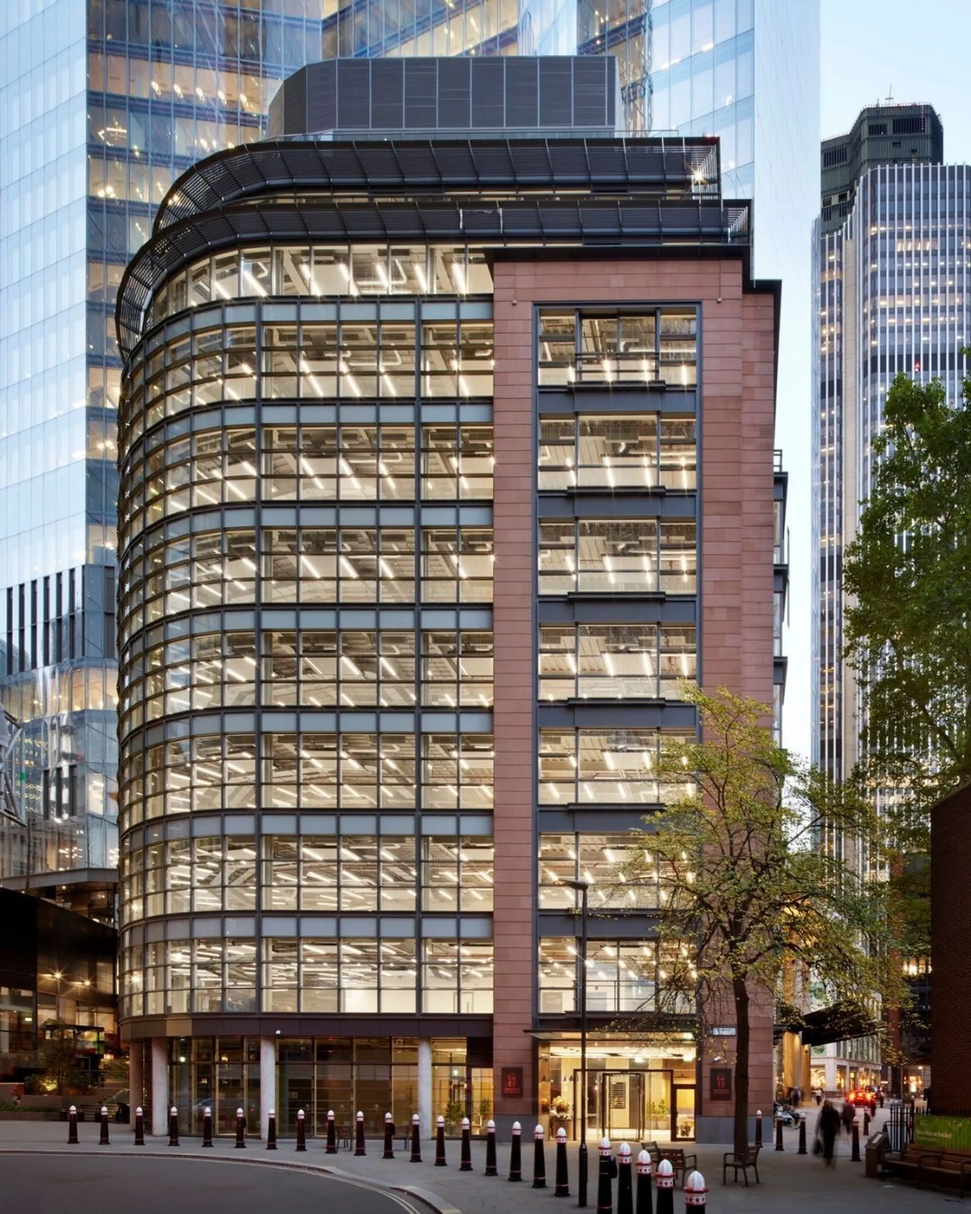 Elevation of One Great St Helen's from Undershaft 