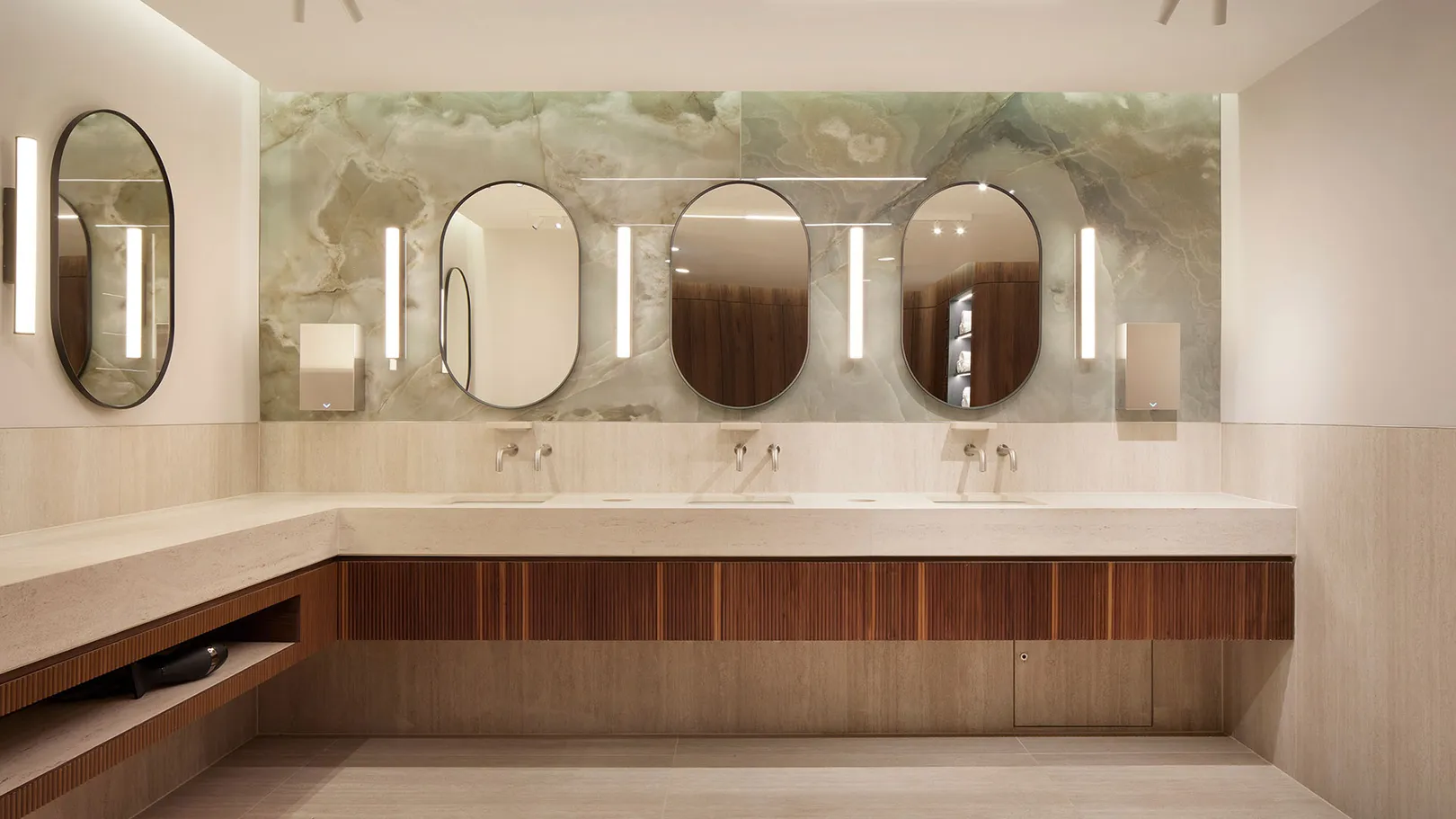 Photograph of end of trip bathroom