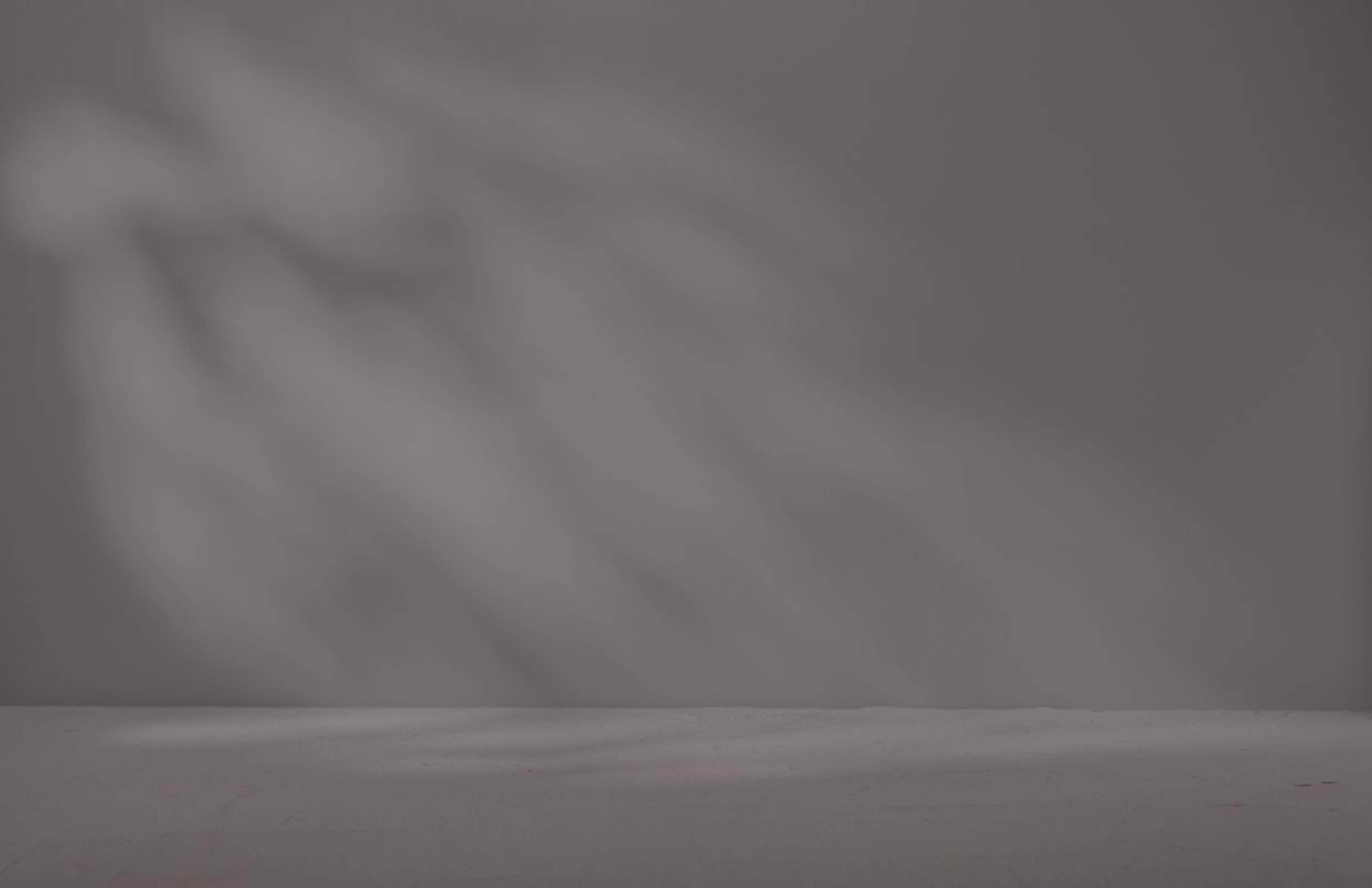 Ästhetische Licht- & Schattenstruktur, die sich perfekt für stilvolle Produktpräsentationen, Branding-Fotografie & visuelles Storytelling eignet. Von Unerwartet Design für Goldkindchen.