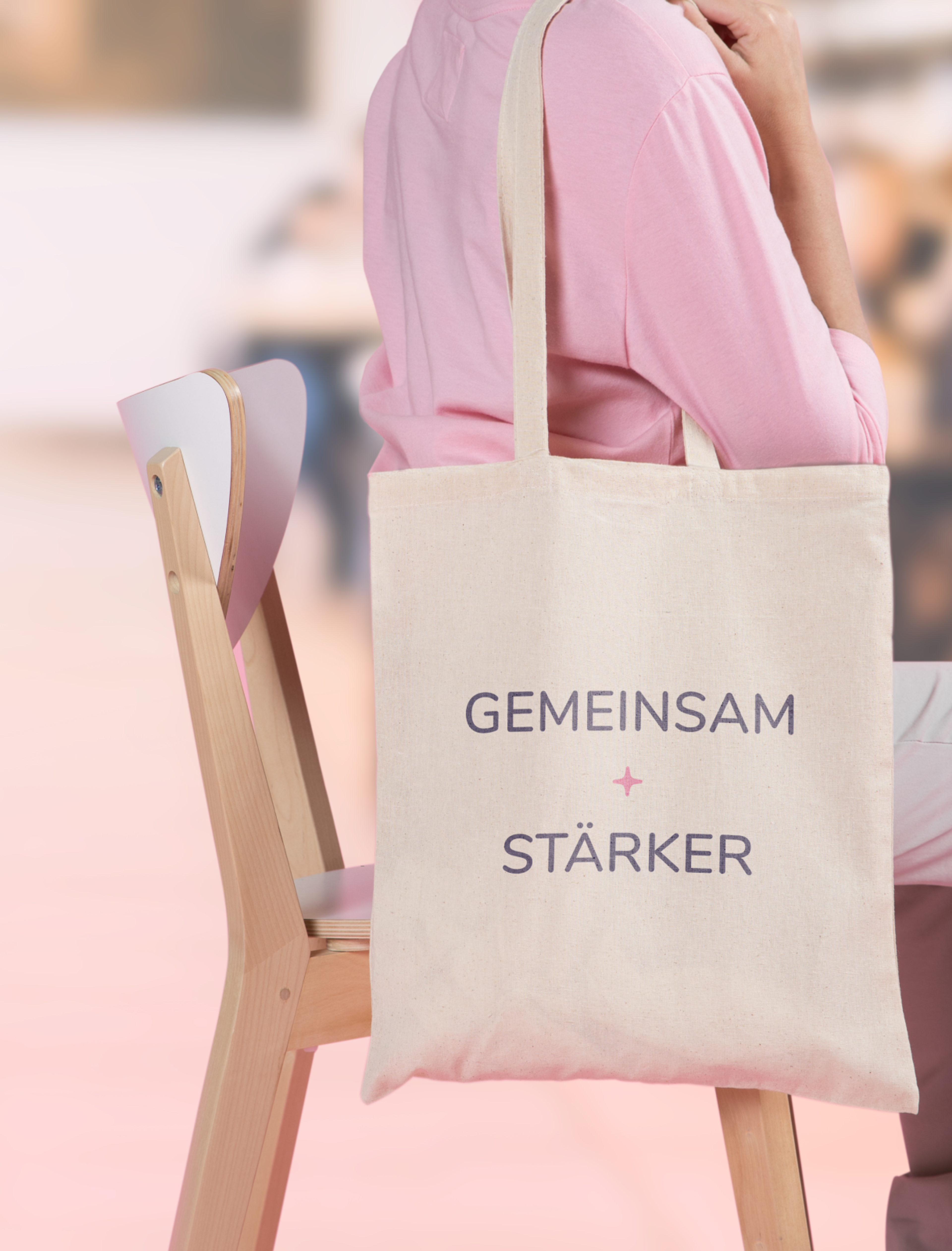 Baumwolltasche mit dem Slogan „Gemeinsam stärker“ in elegantem Design, Teil des Merchandise für die Zauberfrauen – Unerwartet Design.