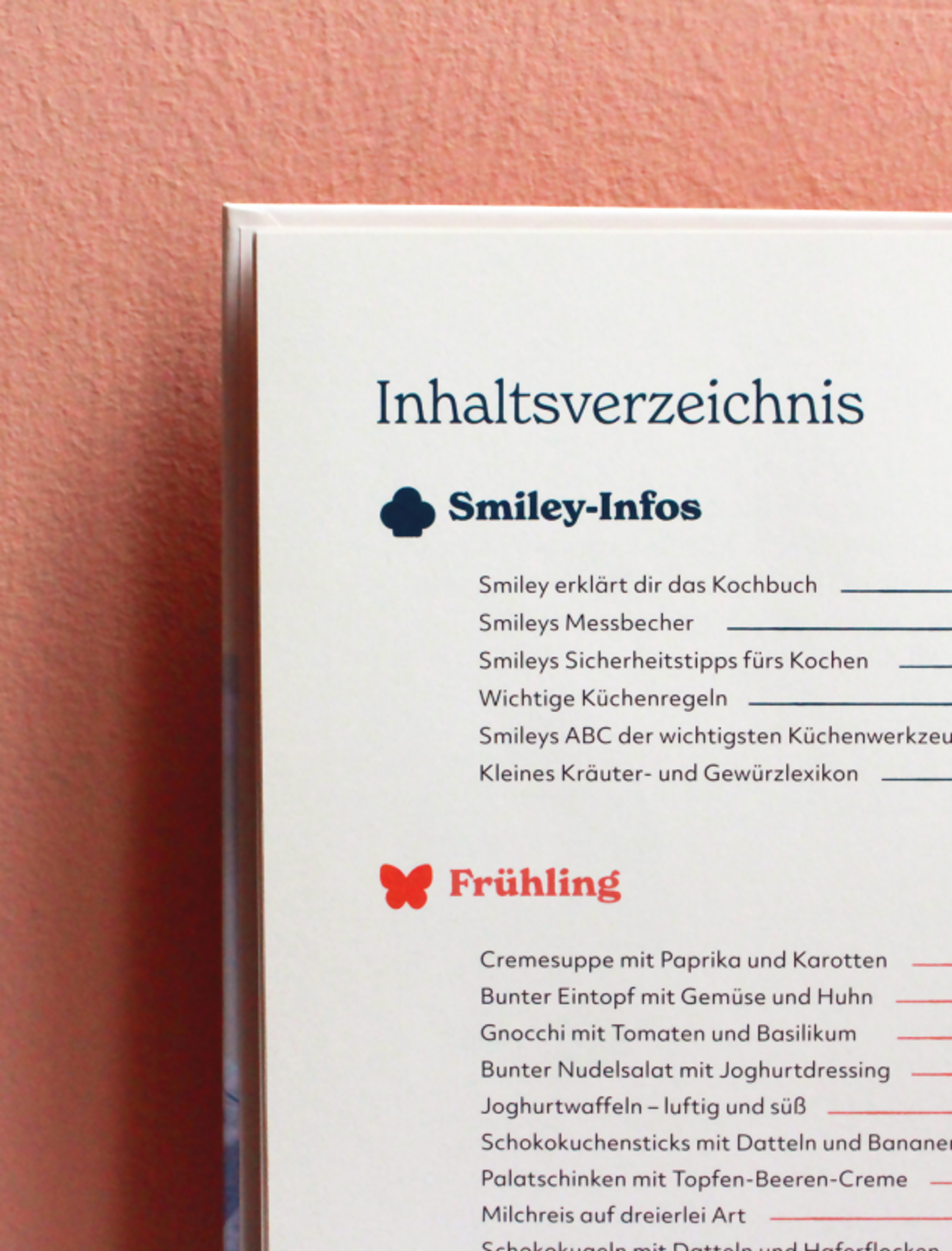 Inhaltsverzeichnis des Kinderhotels-Kochbuchs mit kindgerechtem Design von Unerwartet Design.