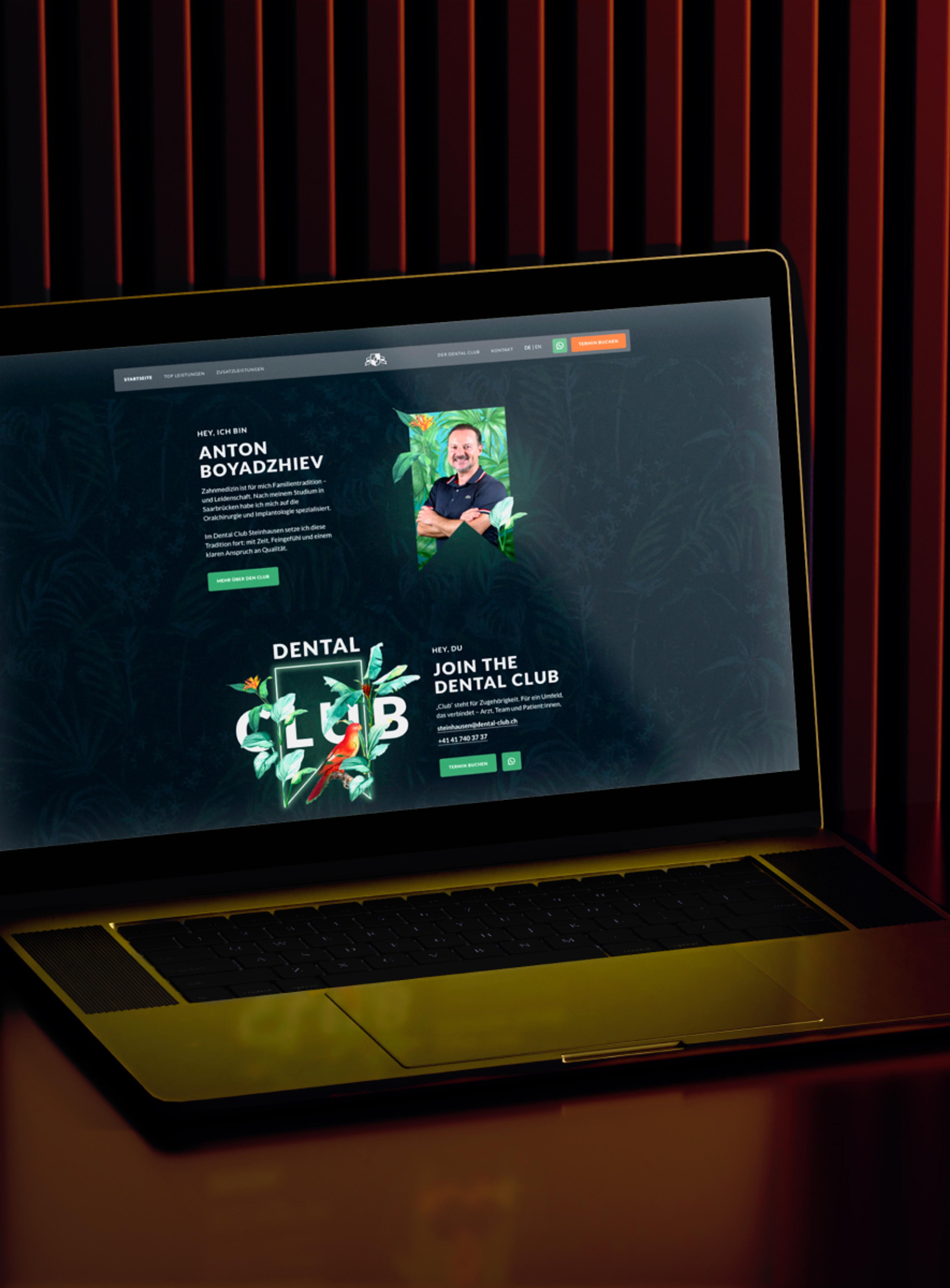 Laptop zeigt die Webseite von Dental Club, gestaltet von Unerwartet Design