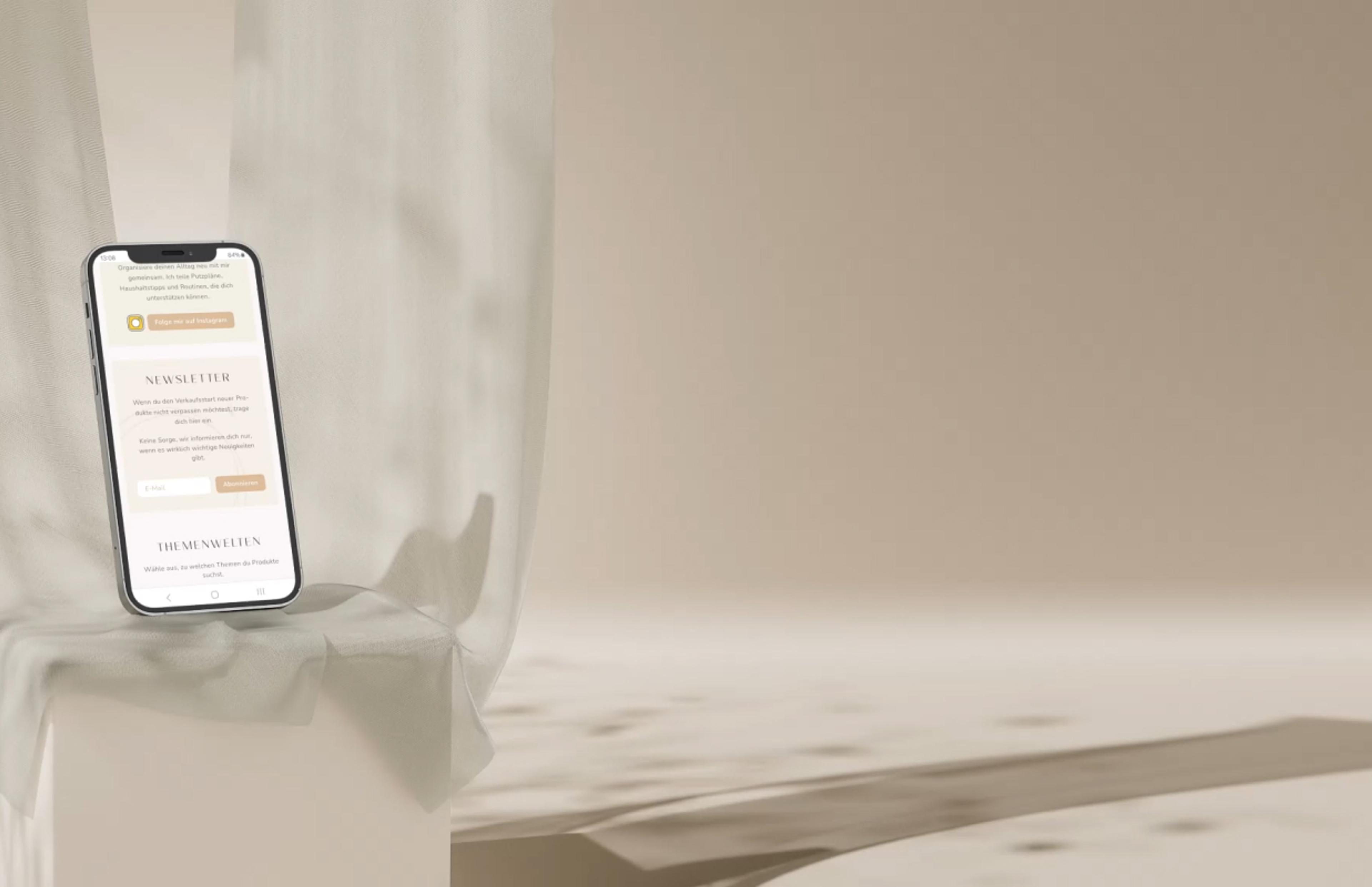 Mobile Ansicht der Goldkindchen-Newsletter-Anmeldung mit elegantem und benutzerfreundlichem Design.