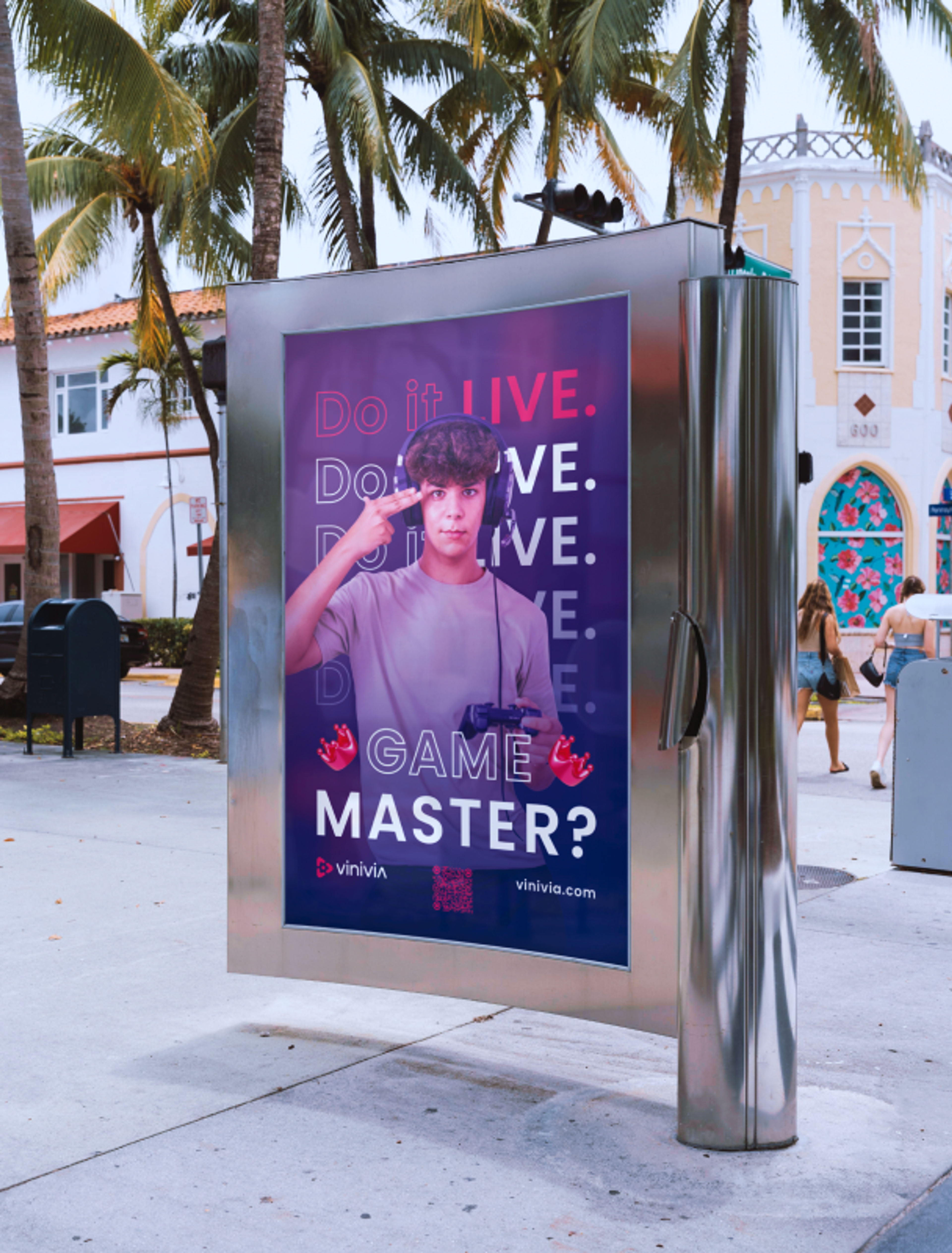 Bushaltestellen-Werbung in Los Angeles: 'Game Master?' Vinivia-Plakat zielt auf Gaming-Fans und Content-Creators ab und lädt zur Livestreaming-App ein – Unerwartet Design