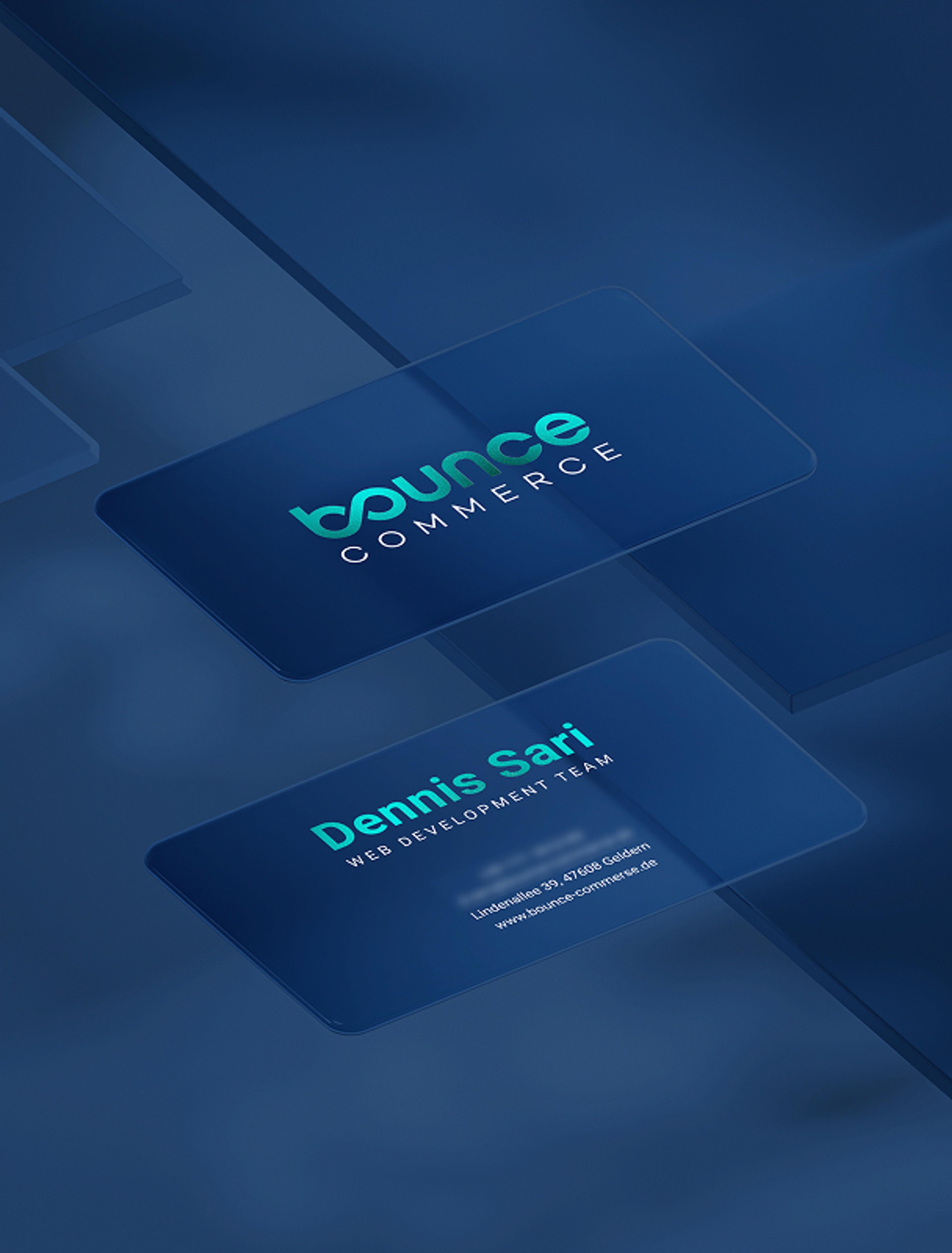 Hochwertige Visitenkarten für Bounce Commerce mit modernem, transparentem Design und Branding in Blau-Grün-Farbpalette.