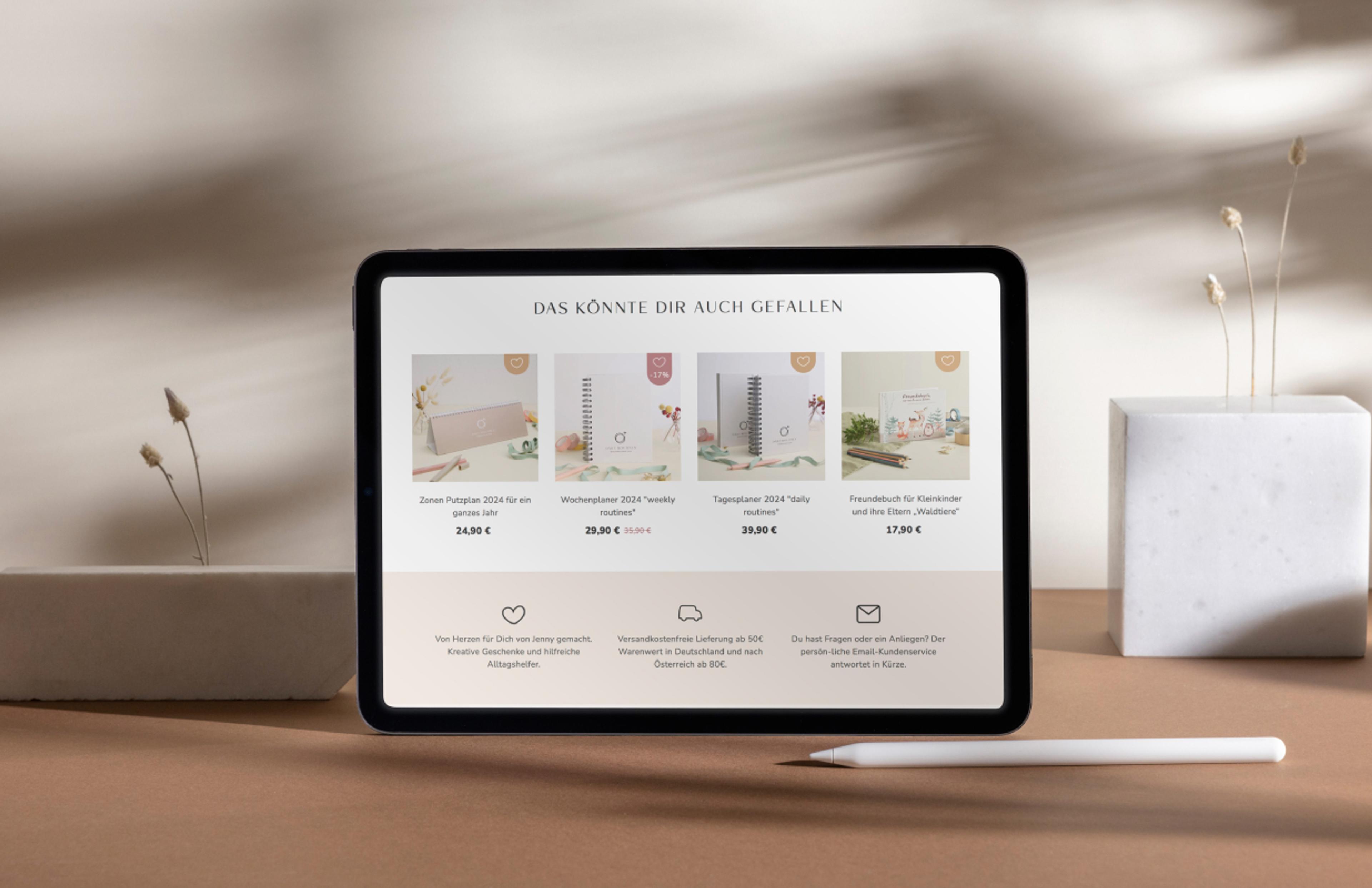 Tablet-Ansicht der Goldkindchen-Webshop-Kategorie "Das könnte dir auch gefallen" mit empfohlenen Produkten.