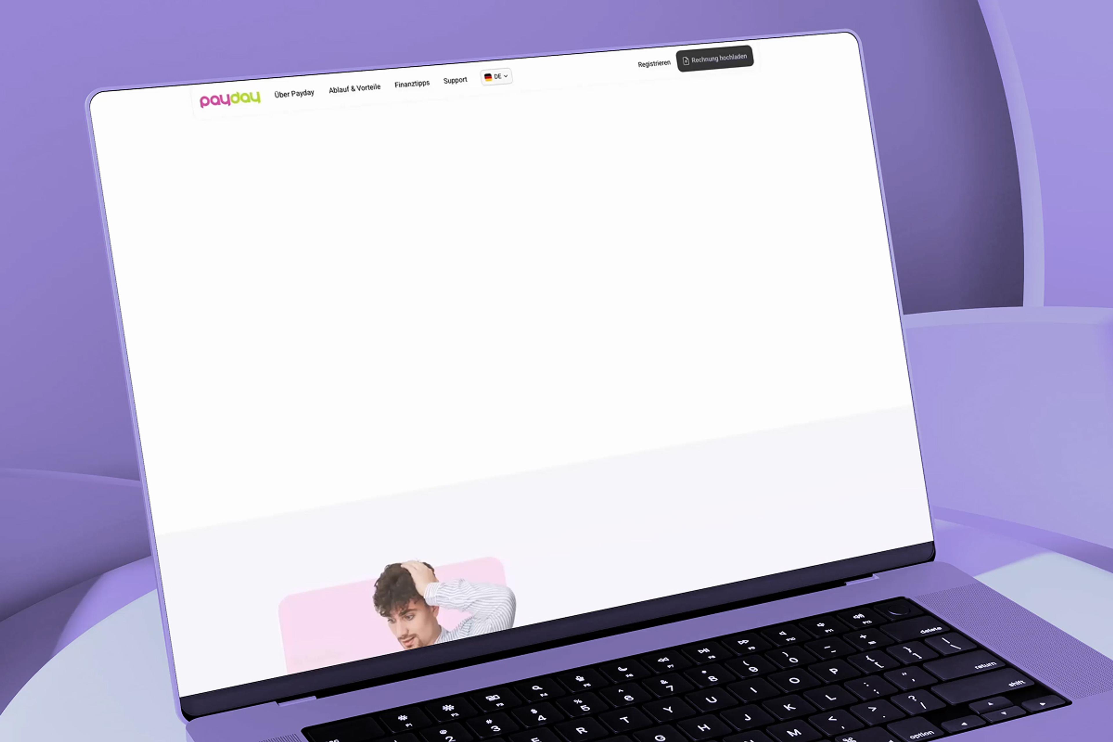 PayDay Website - Scroll durch die Startseite auf Bildschirm vor sonnigen Fenster