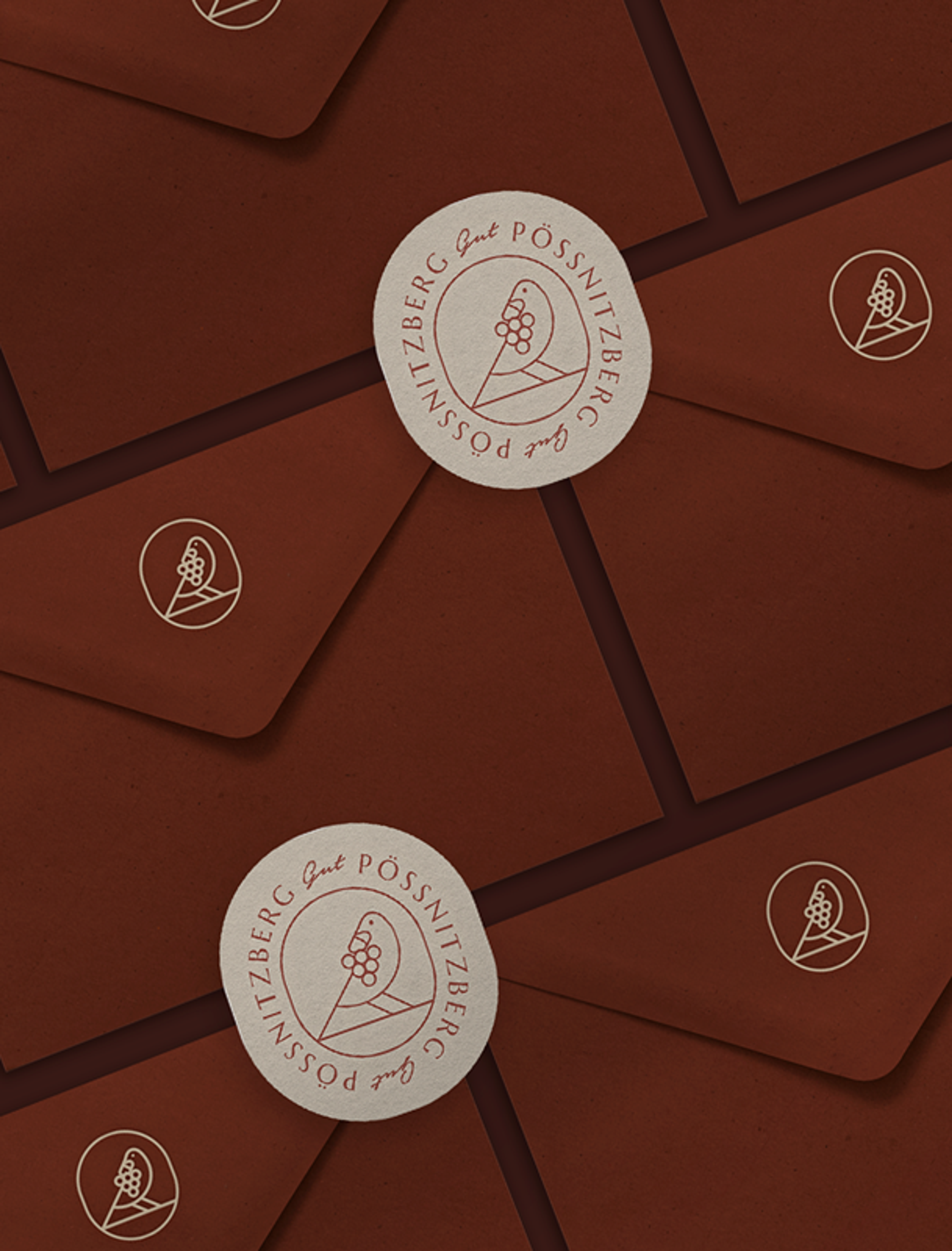 Stilvolle Einladungskarten und Verpackungsdesign für Gut Pössnitzberg, Logo und Printmedien von Unerwartet Design