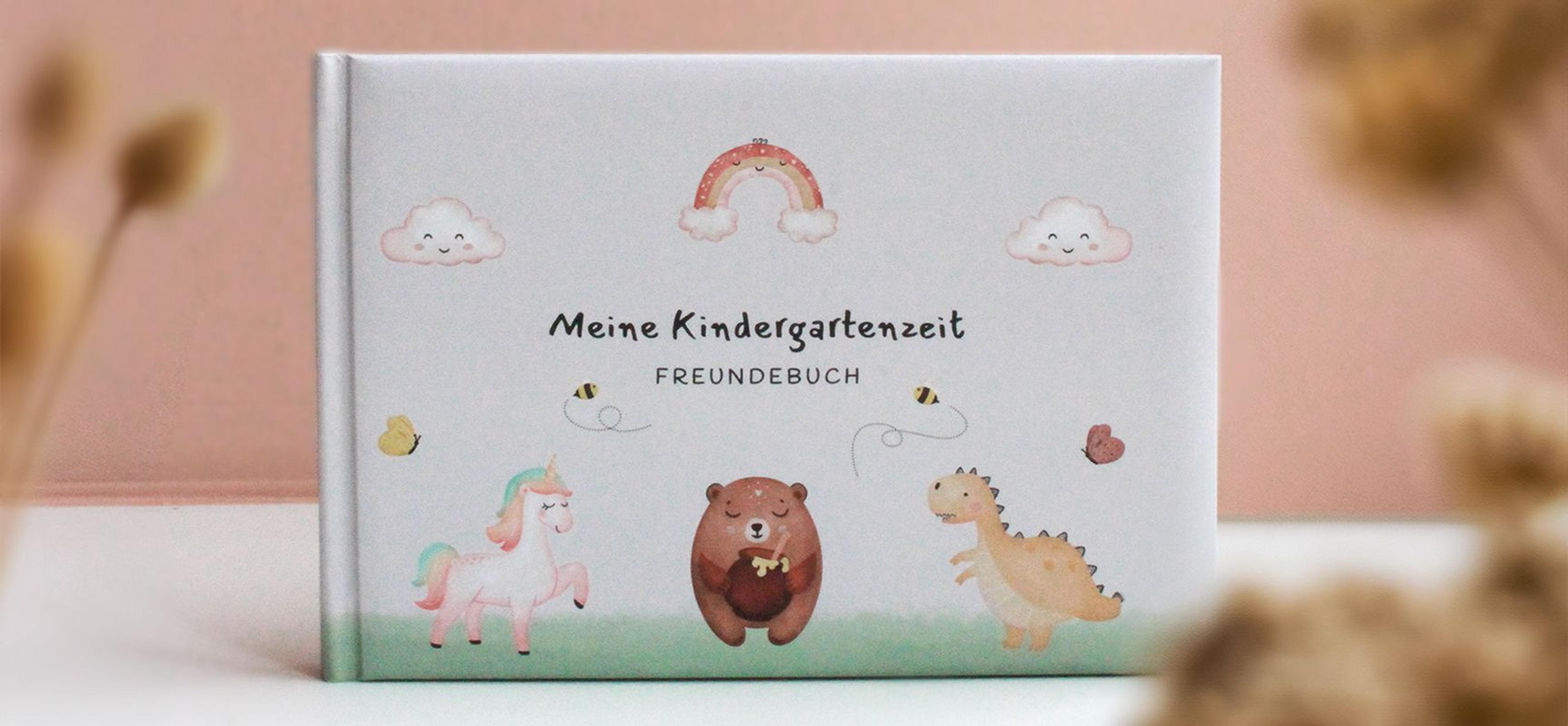 Goldkindchen Freundschaftsbuch – Ein liebevoll gestaltetes Freundebuch für Kinder mit sanften Pastellfarben, verspielten Illustrationen und dem Titel „Meine Kindergartenzeit“.