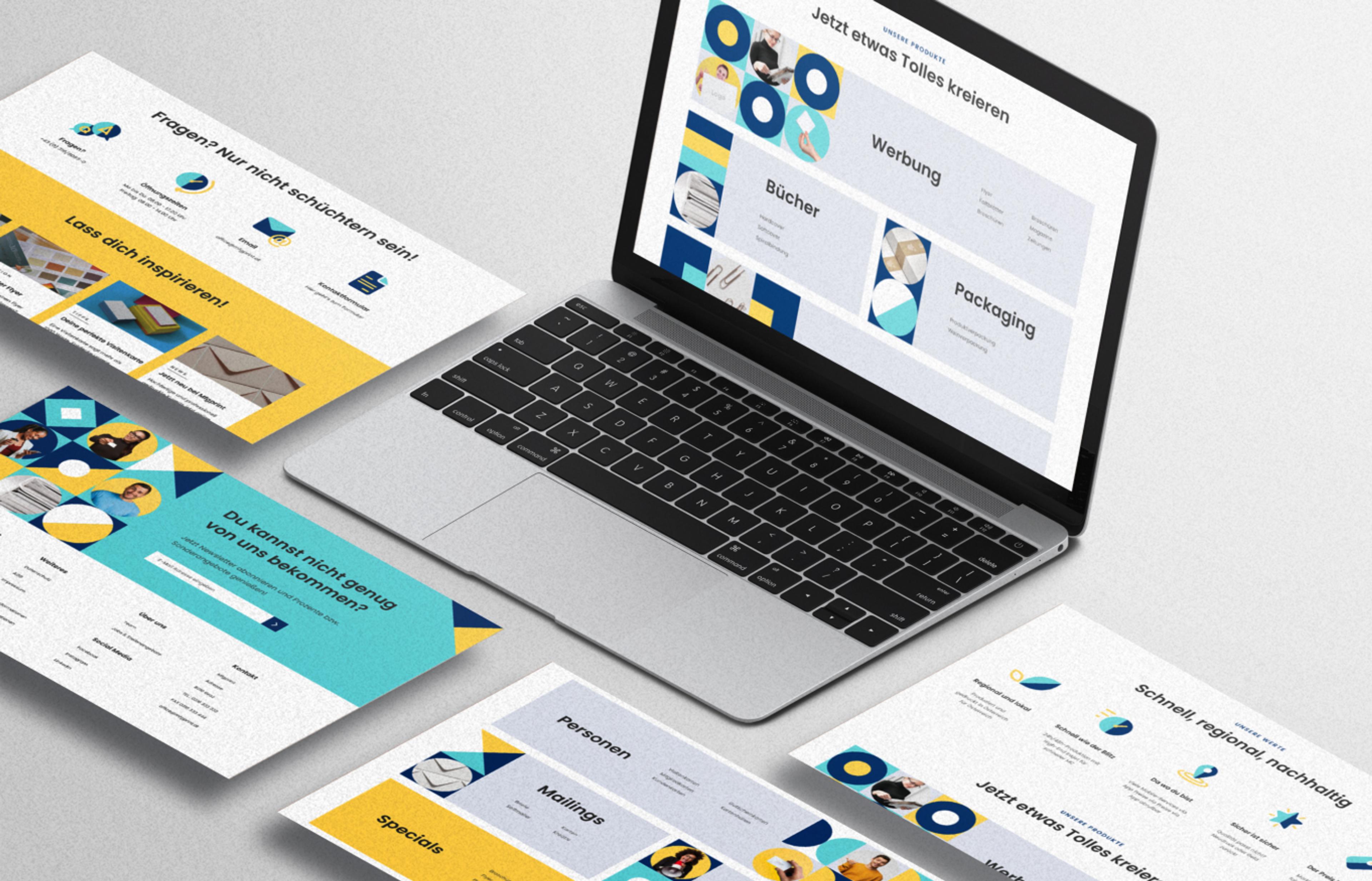 Ein Laptop zeigt die mfgprint-Website mit Produktkategorien wie Werbung, Bücher und Packaging, daneben liegen gedruckte Seiten des Webdesigns.