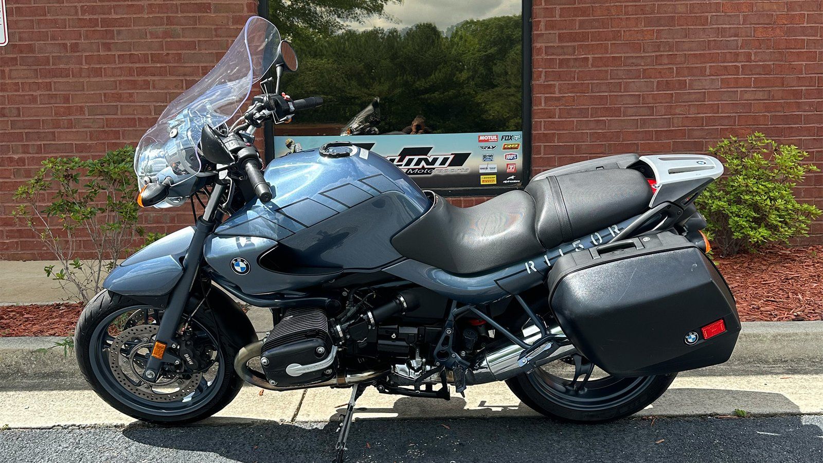 2004 BMW R1150R — photo 1