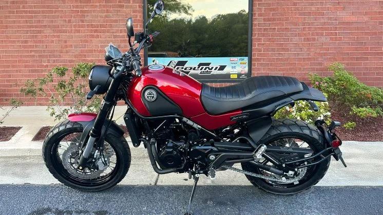 2022 Benelli Leoncino 500 Trail