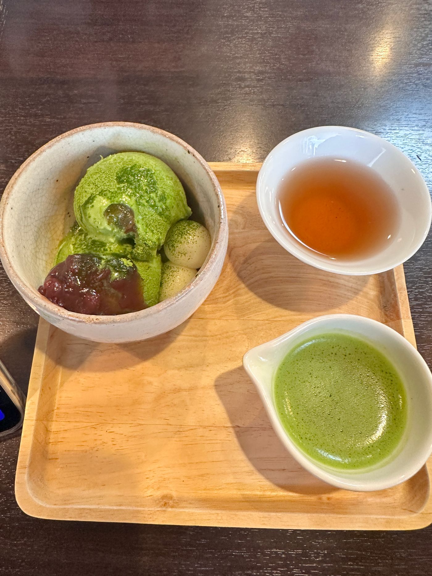 星巴克宇治限定抹茶拿鐵——濃度明顯比台灣濃一倍以上