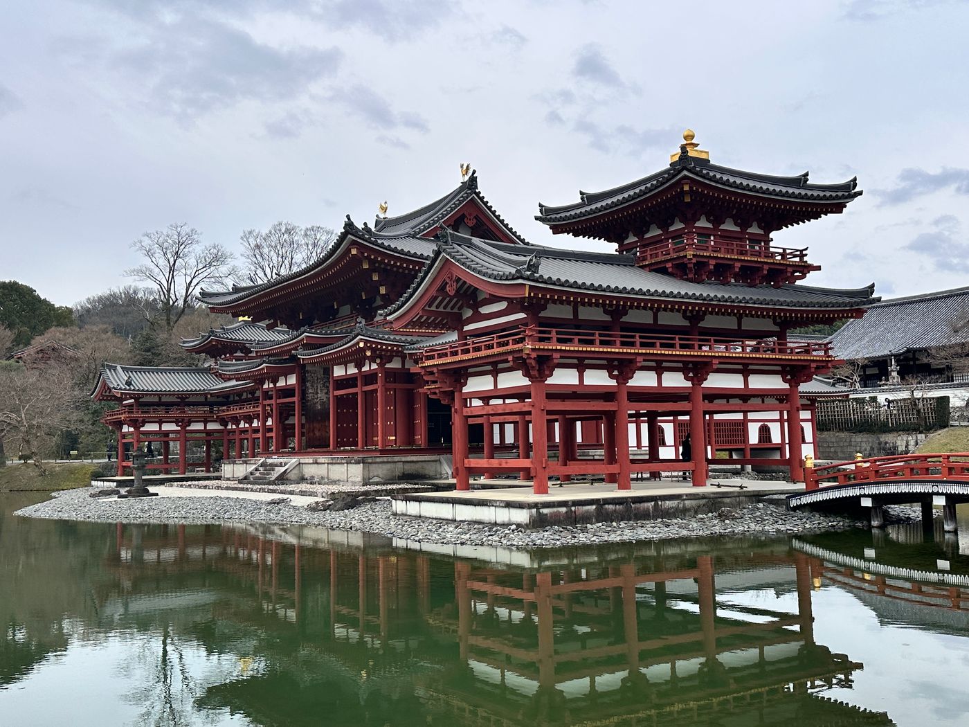 她自己跑過來擺 pose,整個人都放開了