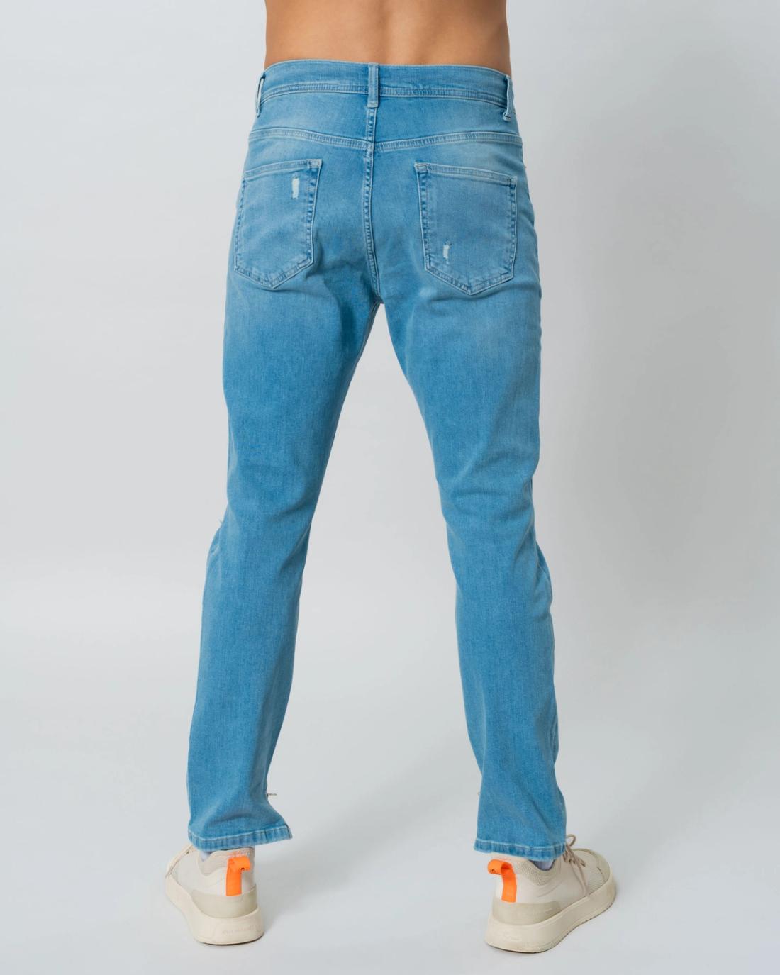 The Jeans With c'est normal - Around