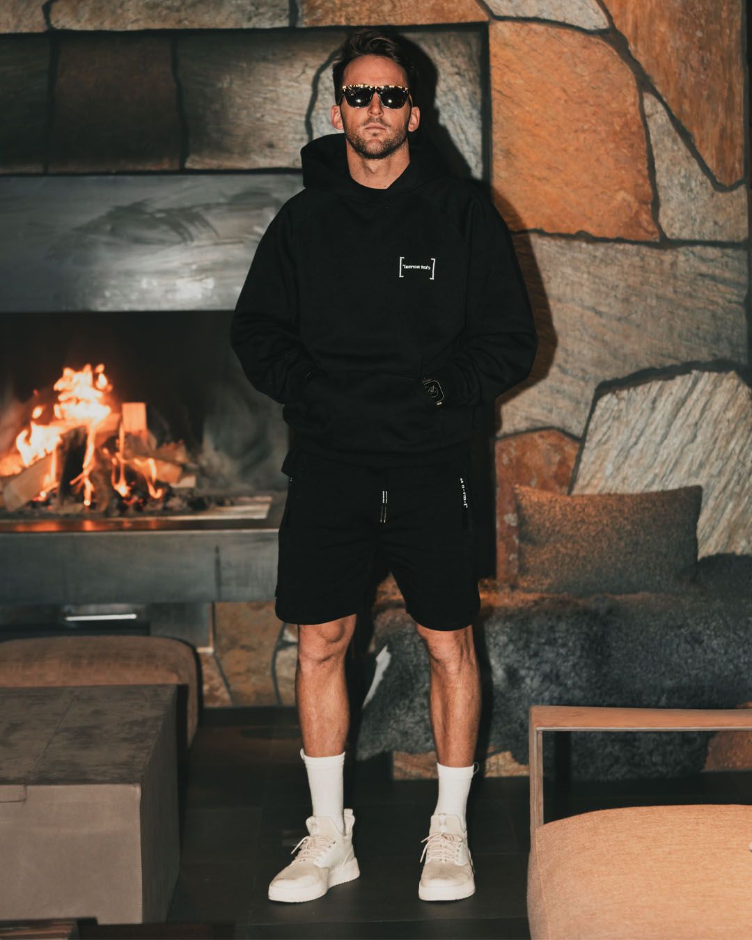 Black sweat shorts online outfit